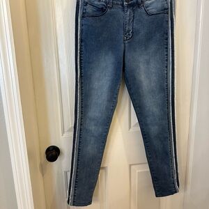 Lola Blue Skinny Jeans with High-Rise Waist